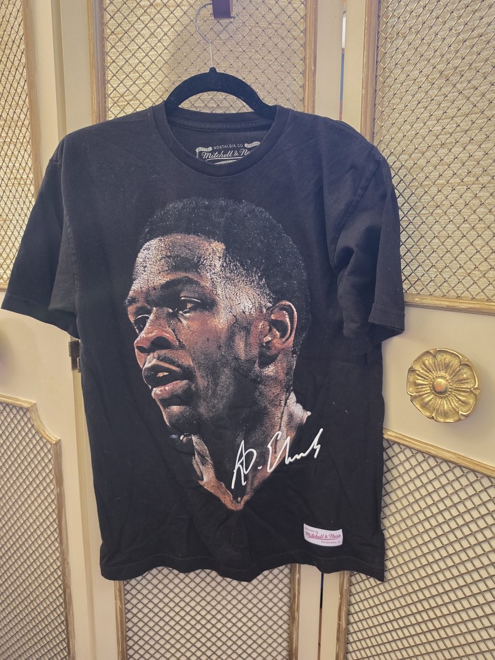 Mitchell & Ness Black Graphic Anthony Edwards Portrait Tee with White Signature